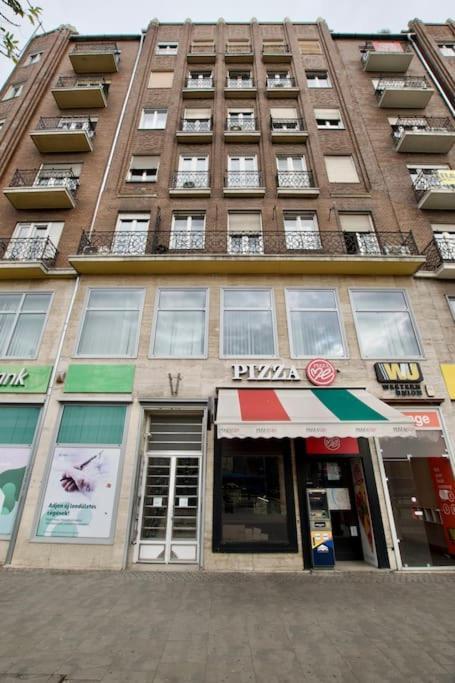 Premium Apartment By Hi - Central 2 Bedroom - Best View Budapeşte Dış mekan fotoğraf